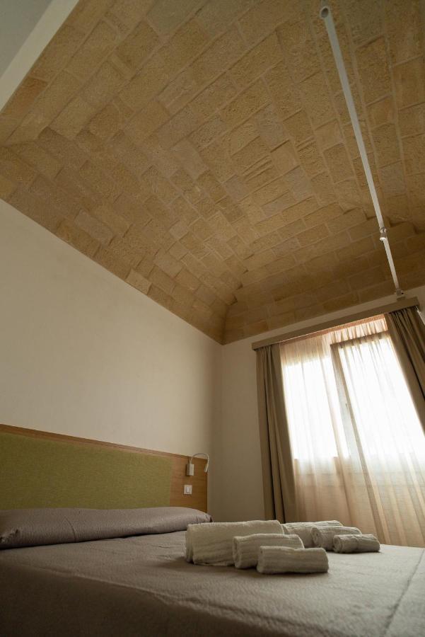 Butiko Hotel กัสเตลลุซโซ ภายนอก รูปภาพ
