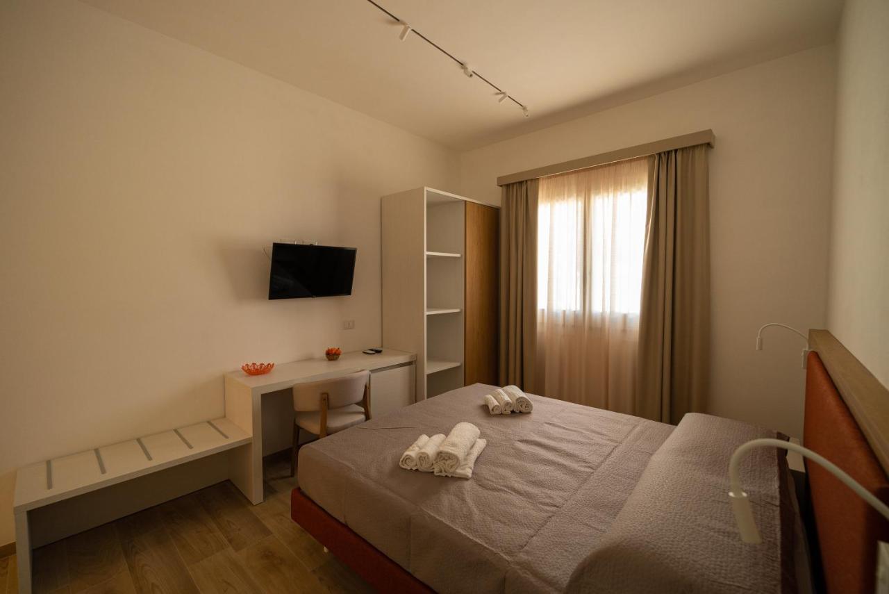 Butiko Hotel กัสเตลลุซโซ ภายนอก รูปภาพ