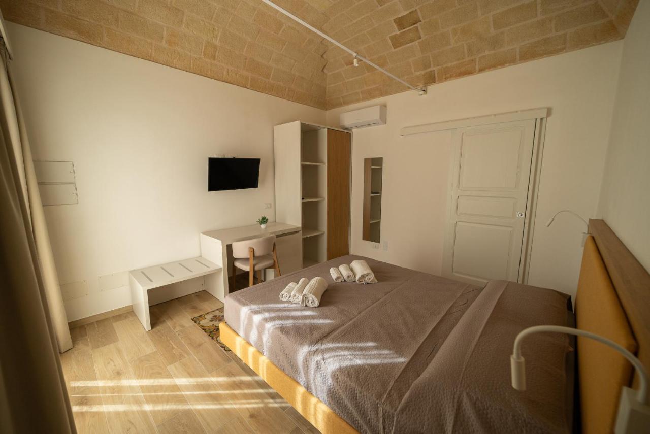 Butiko Hotel กัสเตลลุซโซ ภายนอก รูปภาพ